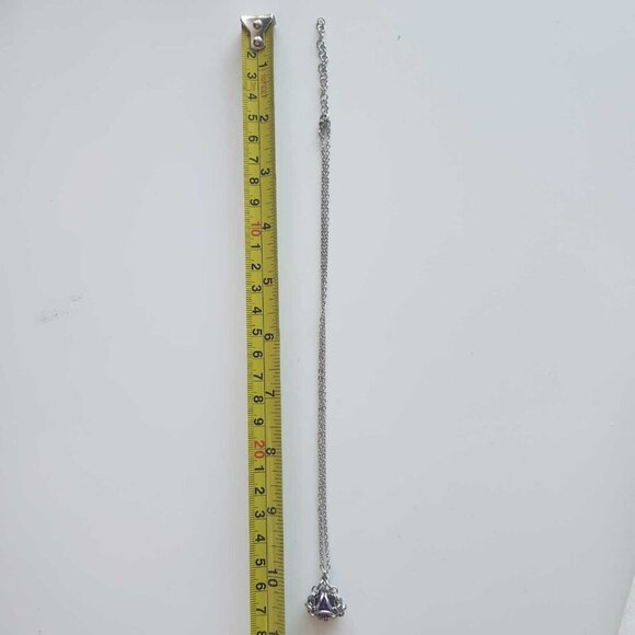 Gothic purple chainmaille necklace with a small silver chain - Picture 5 of 6